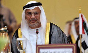 وزیر اماراتی: ایران نه گردن‌کشی کند نه در برابر آمریکا بایستد!
