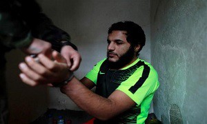 جوان باز داشت شده داعشی : شخصا ۵۰۰ نفر را کشته‌ام 