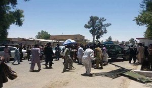 ۲۰ کشته و ۵۰ زخمی در حمله مهاجمان مسلح به «کابل بانک جدید» در جنوب افغانستان