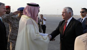  آسوشیتدپرس: تیلرسون در سفر به ریاض برای دور کردن عراق از ایران تلاش می‌کند