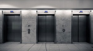 افزایش 3 برابری محبوس شدگان در آسانسور در پی قطعی برق