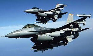 چهار جنگنده آمریکایی F16 به عراق تحویل داده شد.