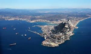 تجاوز اسپانیا به آبهای جبل الطارق متعلق به انگلیس