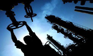 دولت مکلف به واریز 30 درصد منابع صادرات نفت خام به صندوق توسعه شد