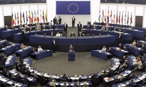  پارلمان اروپا قانون سفر بدون روادید آمریکایی‌ها را لغو کرد