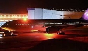شایعه تهدید به بمبگذاری وزیر دفاع سوئد را از هواپیما فراری داد