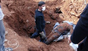 کشف بیش از ۱۶۰۰ جسد در گورهای دسته جمعی ایزدی‌ها در سنجار عراق