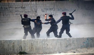 انتقاد دیده بان حقوق بشر از سکوت انگلیس و آمریکا در برابر نقض حقوق بشر در بحرین 