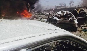 انفجار مهیب در منطقه دیپلمات‌نشین کابل با بیش از ۳۰۰ کشته و زخمی
