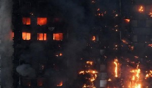  دیلی‌تلگراف گزارش داد: احتمال افزایش کشته‌های آتش‌سوزی برج لندن به بیش از ۱۰۰ نفر 