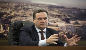 درخواست وزیر اطلاعات صهیونیستی از کشورهای خلیج فارس برای تقویت روابط با اسرائیل