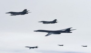  پرواز بمب‌افکن‌های راهبردی آمریکا بر فراز منطقه حائل میان دو کره