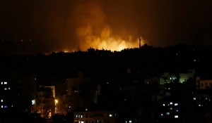 حملات جنگنده‌های رژیم صهیونیستی به  پایگاه‌ مقاومت در بندر غزه 