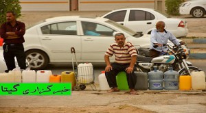 روستاییان فارس در صف خرید آب، ۲۰ لیتر ۴۰۰ تومان