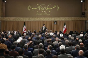 رهبر معظم انقلاب اسلامی: موفقیت رئیس جمهور و دولت جدید، موفقیت همه ما است