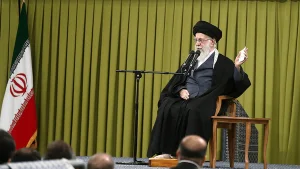 رهبر معظم انقلاب اسلامی: آمریکا بداند اگر این دفعه جنگی راه بیندازد، این جنگ، جنگ منطقه‌ای خواهد بود